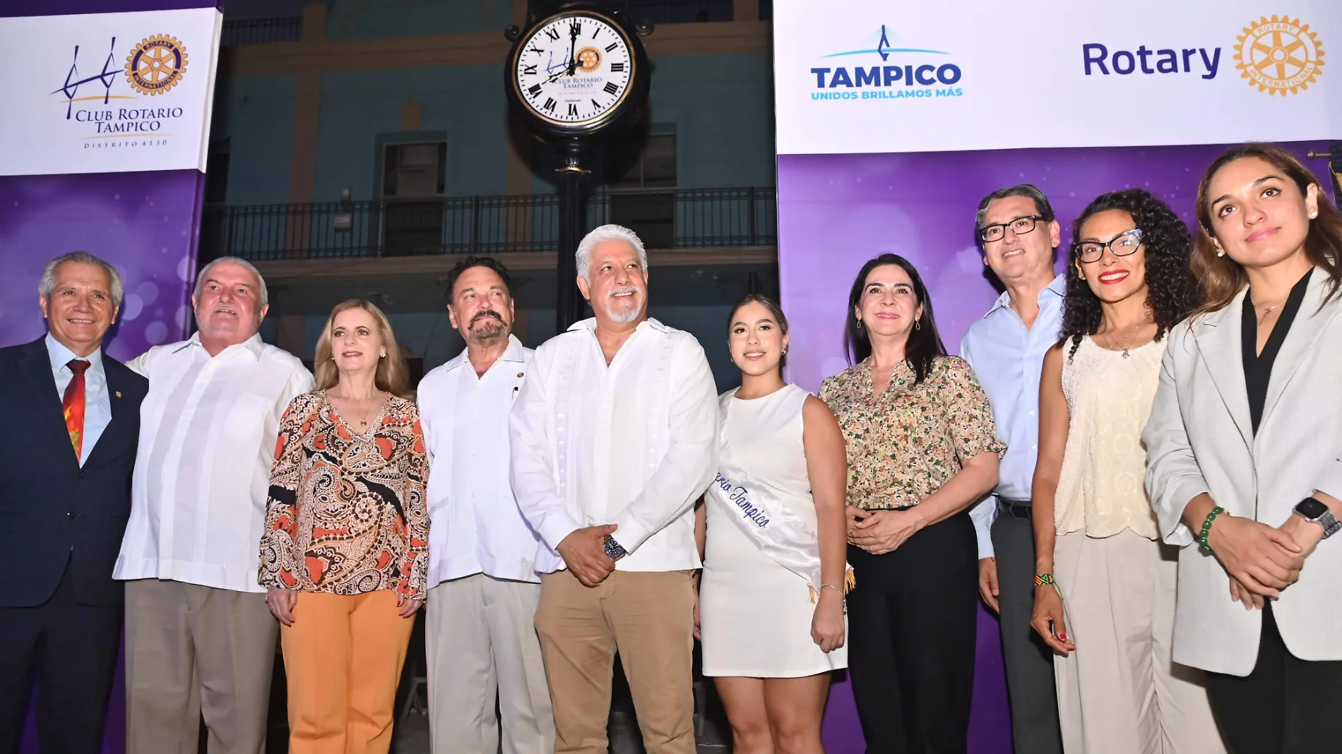 En la Plaza de la Libertad estuvieron presentes las autoridades del municipio, así como los alcaldes electos